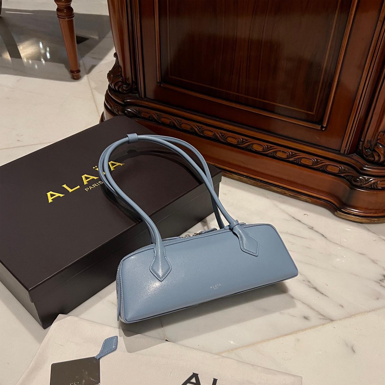 LIAIA-LE TECKEL SMALL BAG IN GOATSKIN Light blue