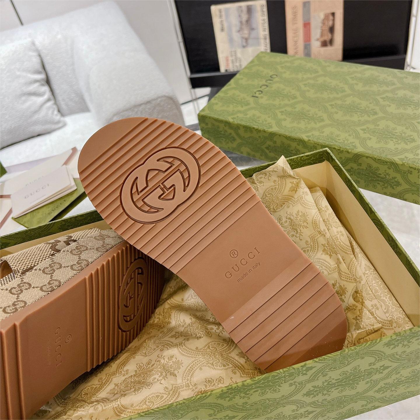 Gucci-thick soled classic embroidered canvas slippers