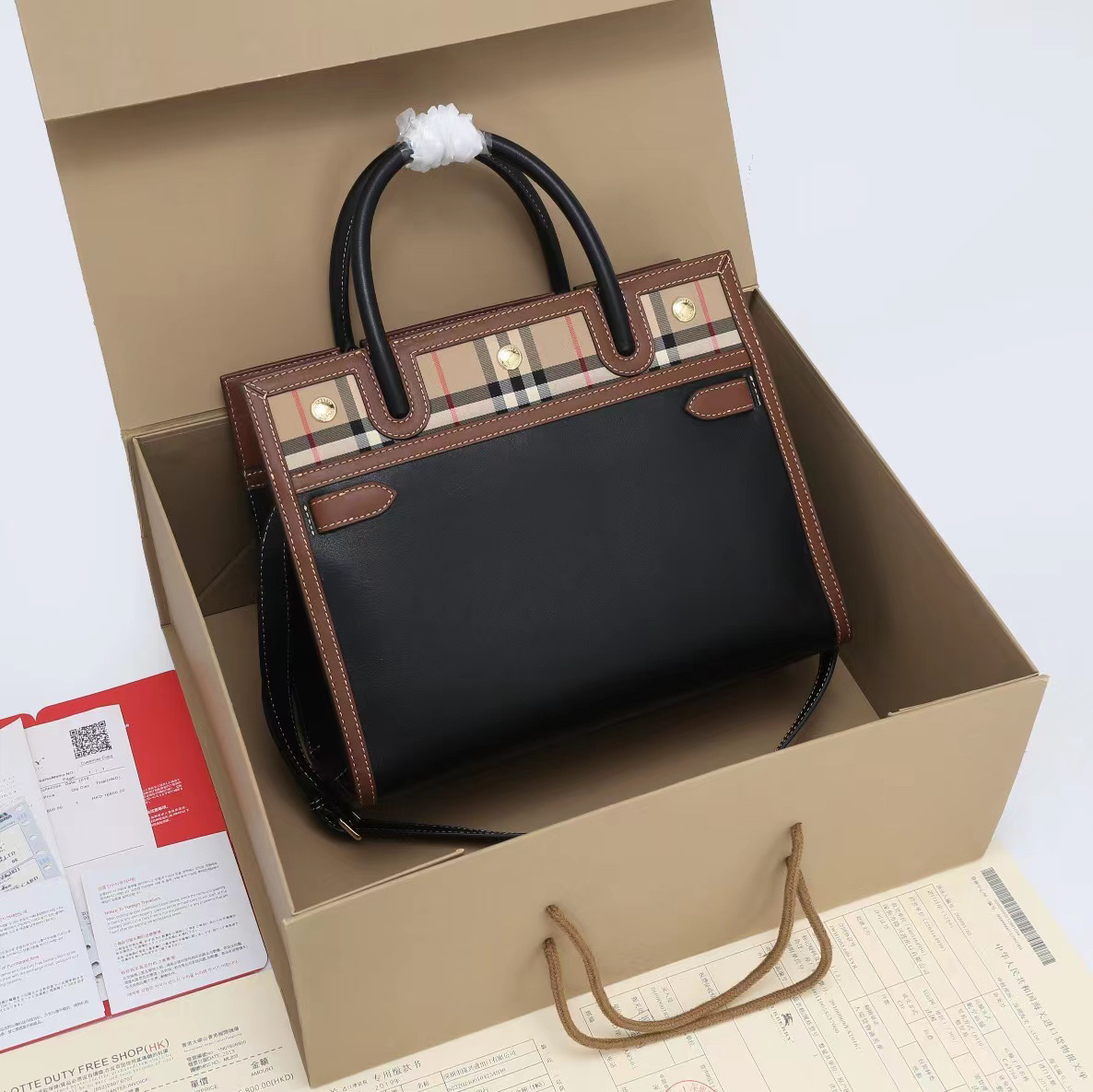 Burberry-Terler handbag