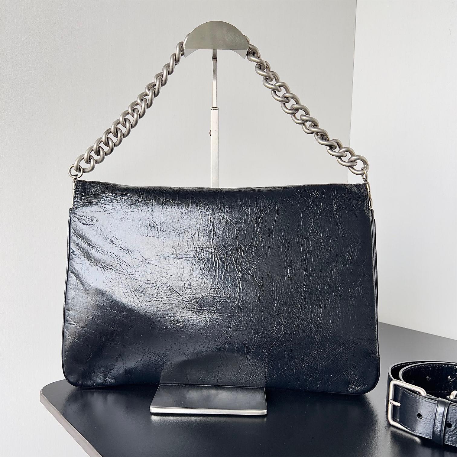 Balenciaga-23fall bb soft peach lambskin