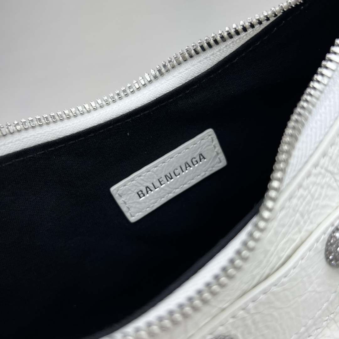 Balenciaga-Le Cagole Half Moon Underarm Cross Bag