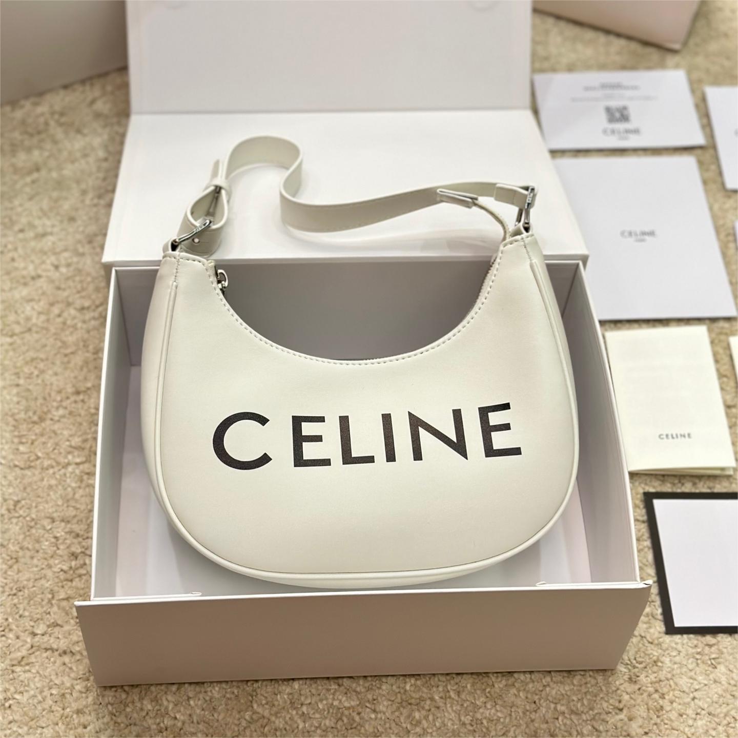 Celine-Ava armpit bag