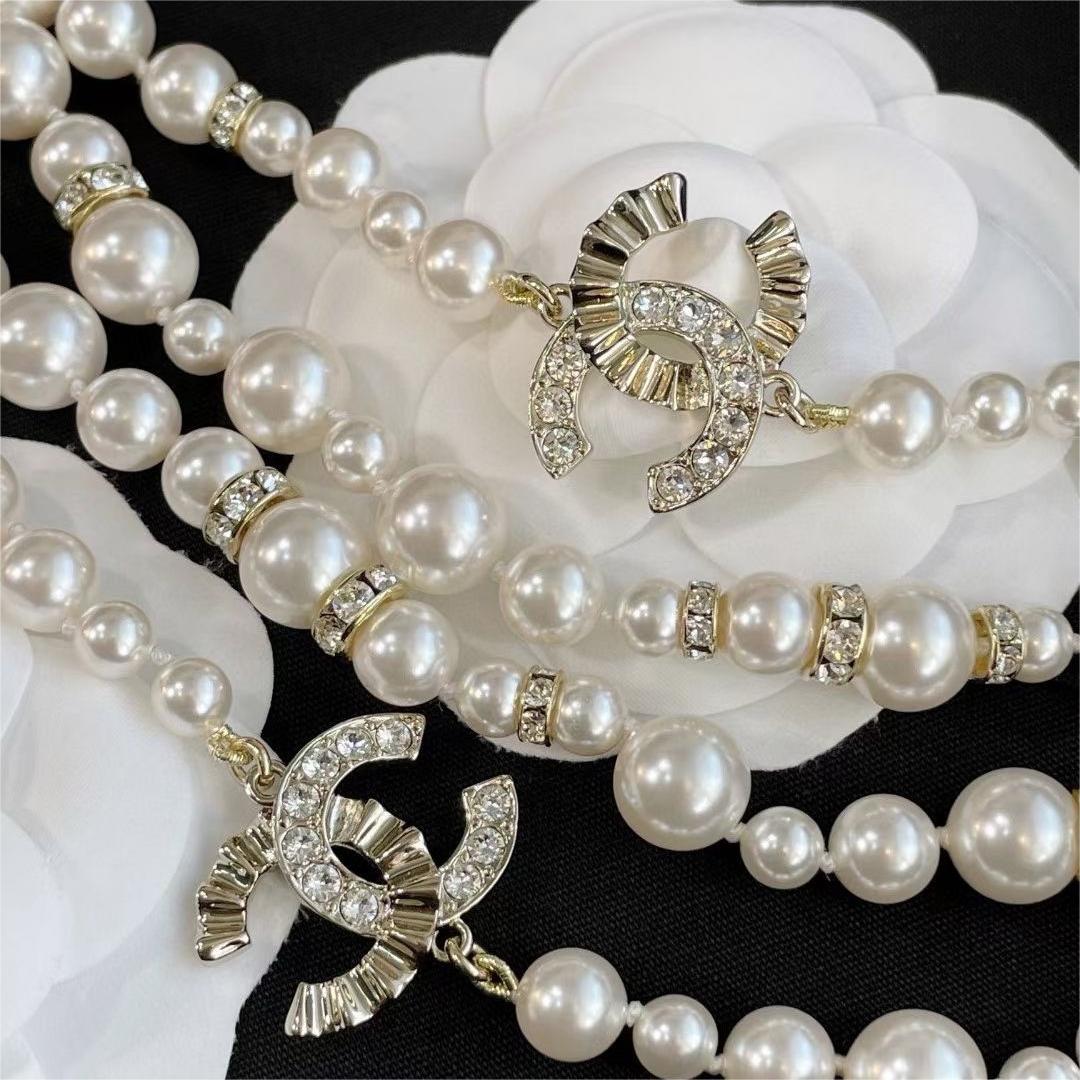 Chanel-Pearl Chain