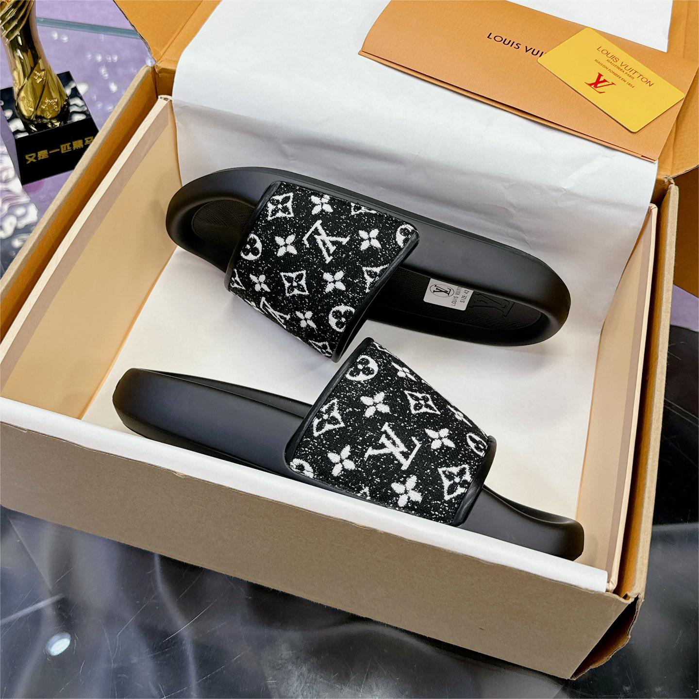 LV-Men's spring and summer slippers