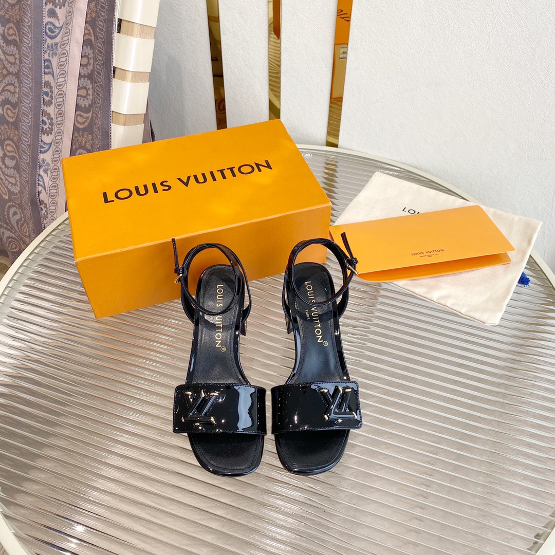 LV-shake twist black heels
