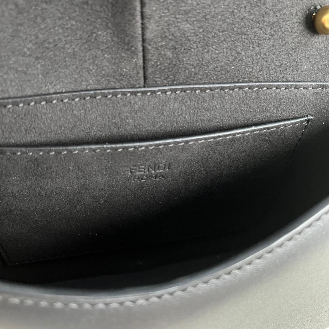 FENDI-CMON saddle bag