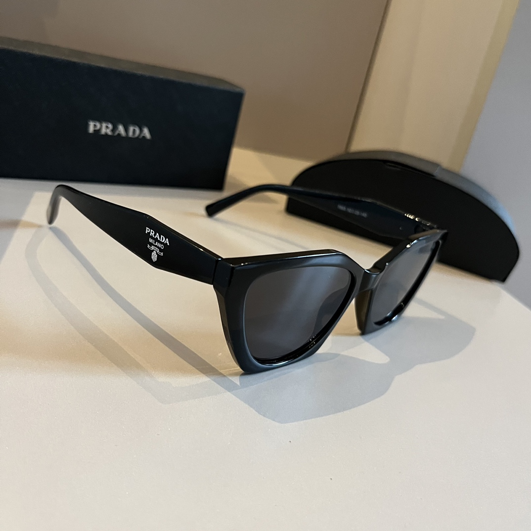 Prada-Angular cat eye Sunglasses