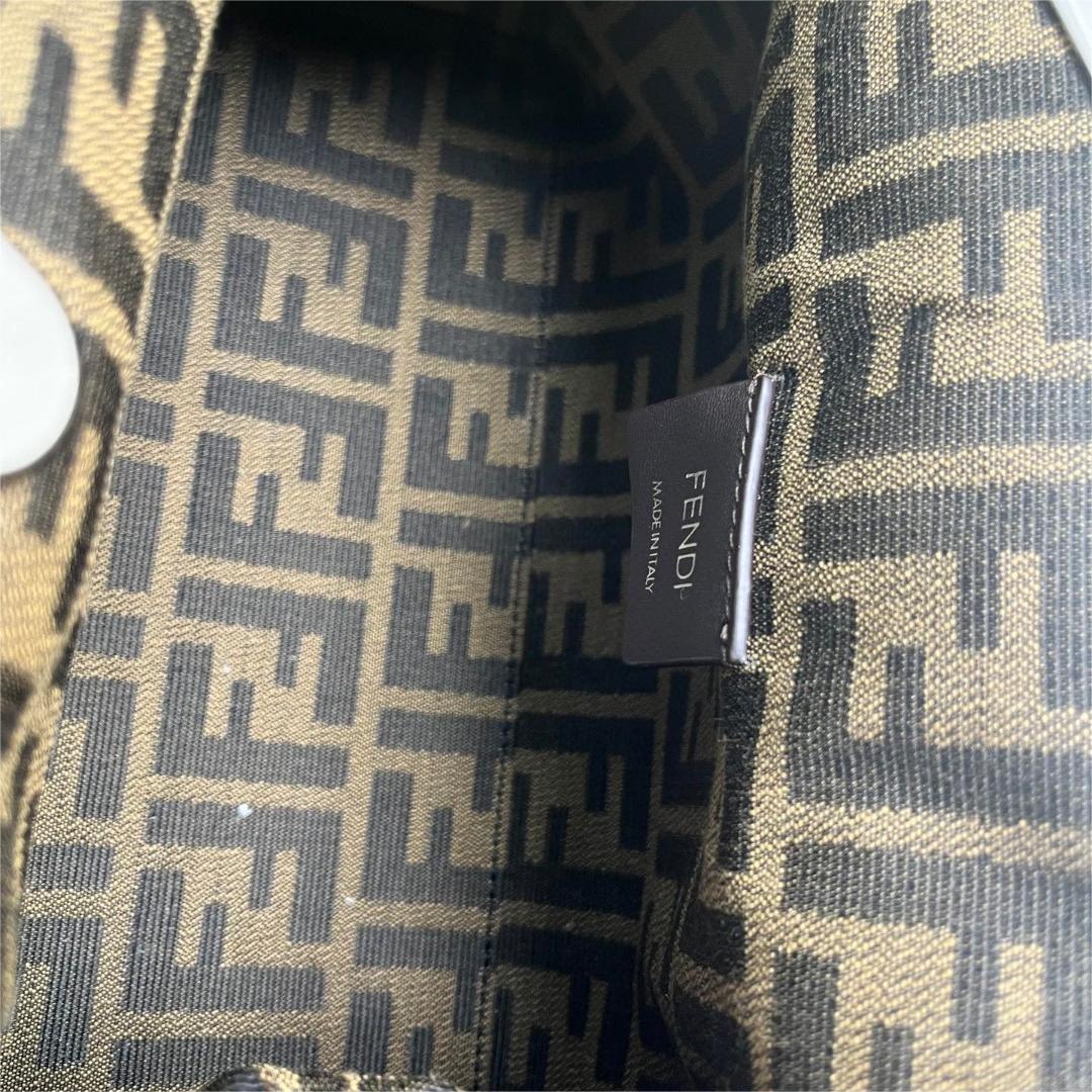 FENDI-Black patent leather handbag