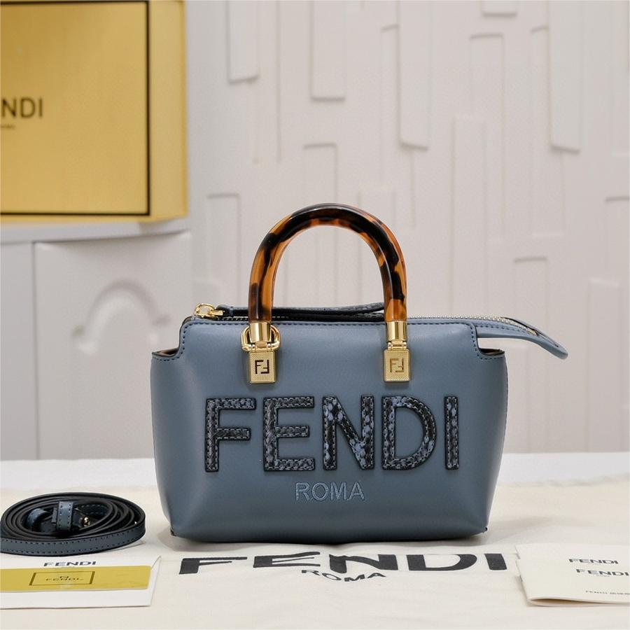FENDI-mini bythe way
