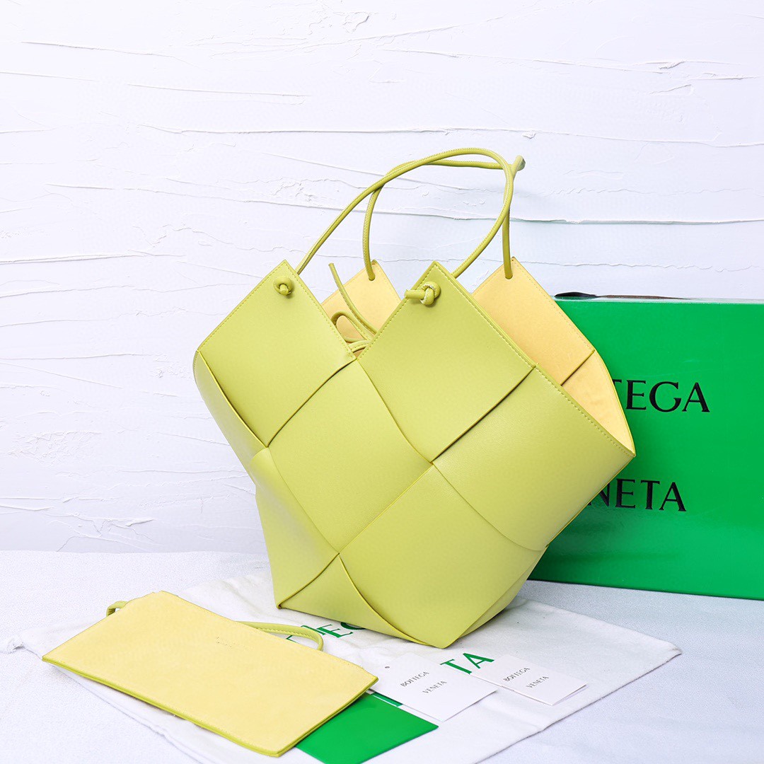 BV-Cloud cowhide woven velvet fabric with inner bag and small pouch