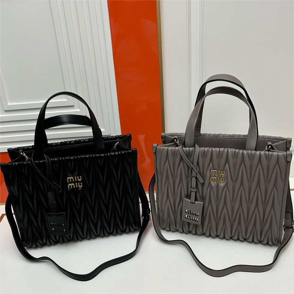 MIU MIU-Soft sheepskin tote bag