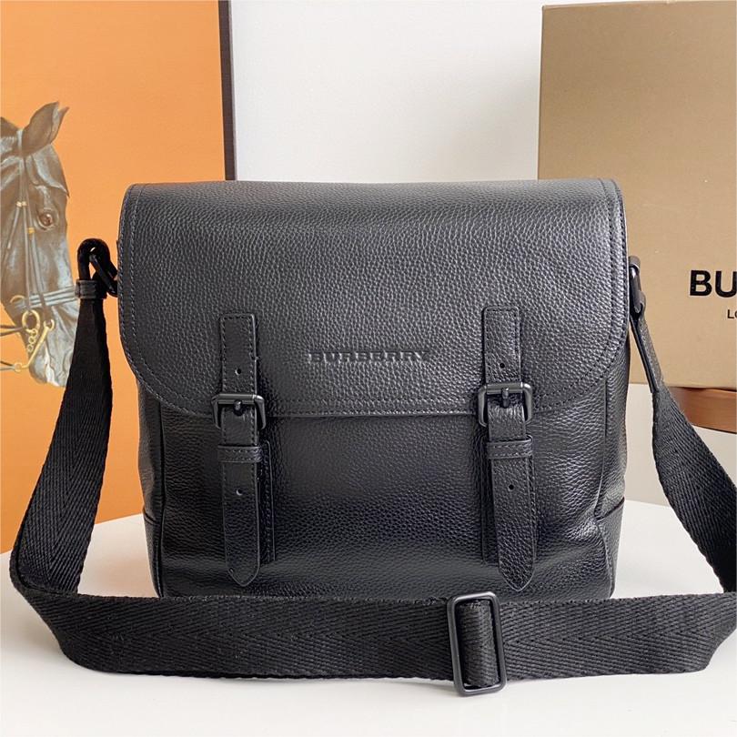 Burberry-Thick leather material mailman bag