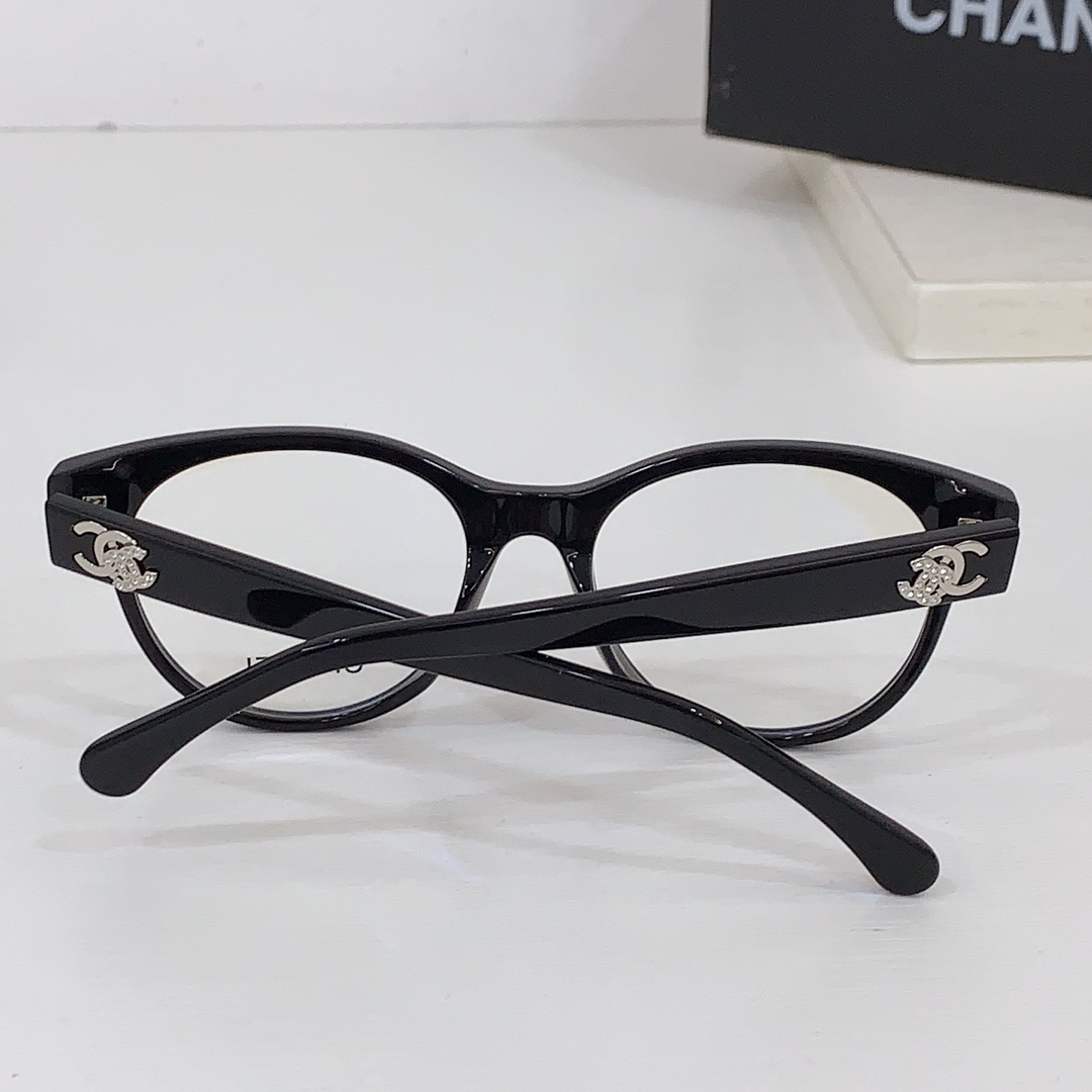 Chanel-Exquisite Eyeglass frames