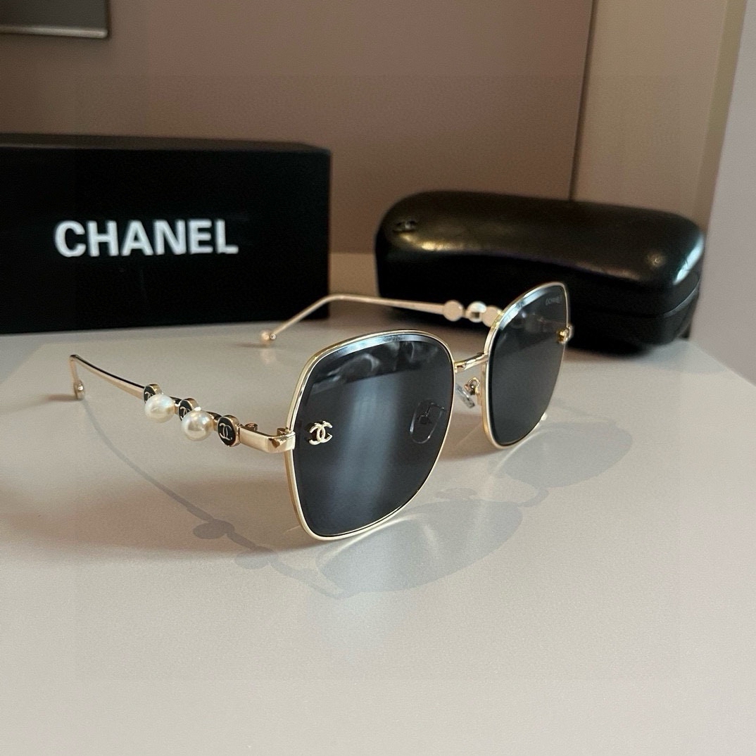 Chanel-Popular Pearl leg Sunglasses