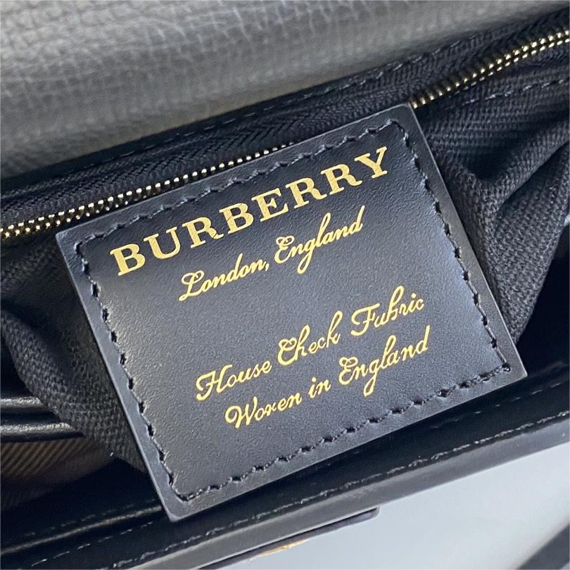 Burberry-Refined house plaid cutting piece
