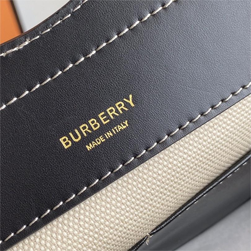 Burberry-pocket bag