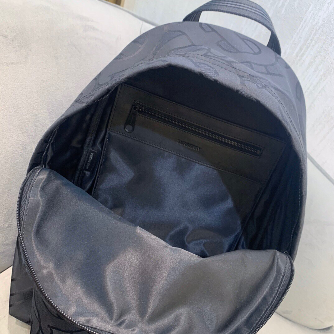 Burberry-Thomas Burr Exclusive Logo Pattern Jacquard