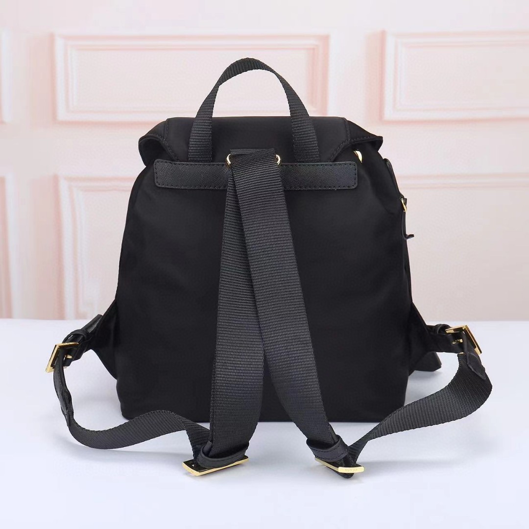 Prada-Golden buckle classic backpack