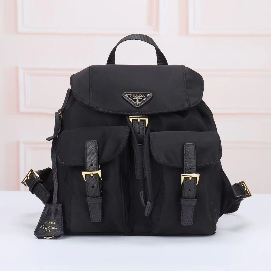 Prada-Golden buckle classic backpack
