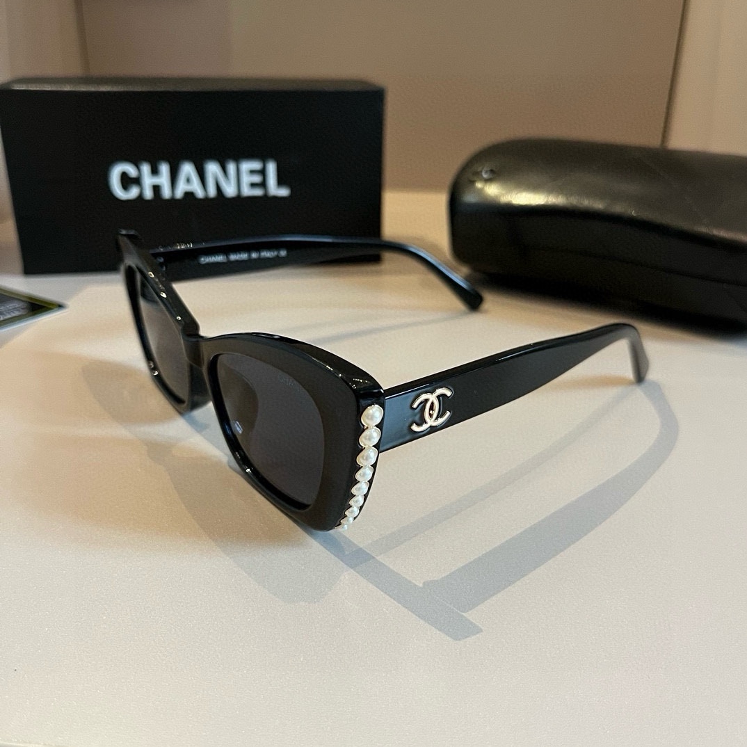 Chanel-Cat Eye Pearl Eye Sunglasses