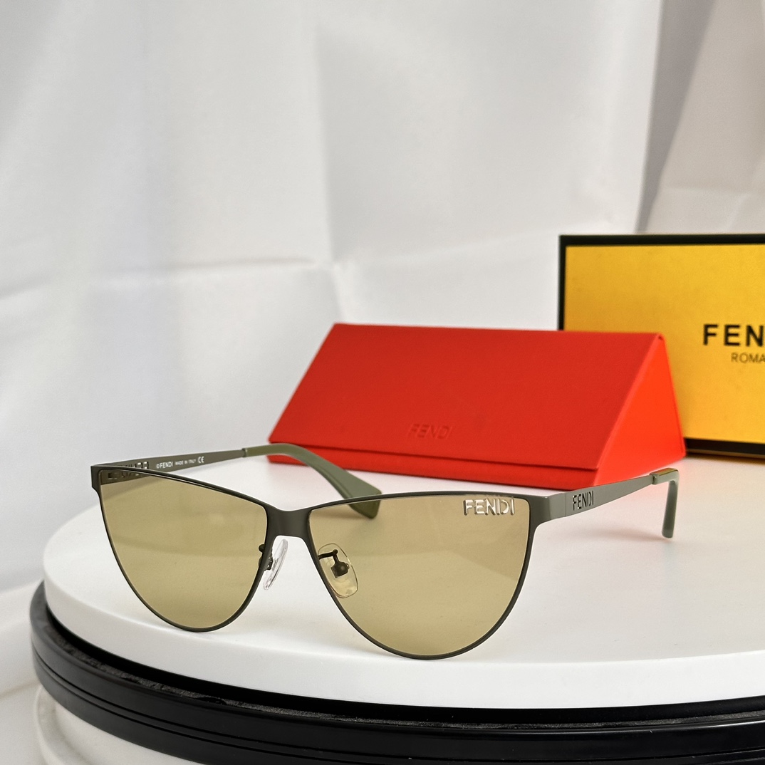Fendi-FE40138U Sunglasses