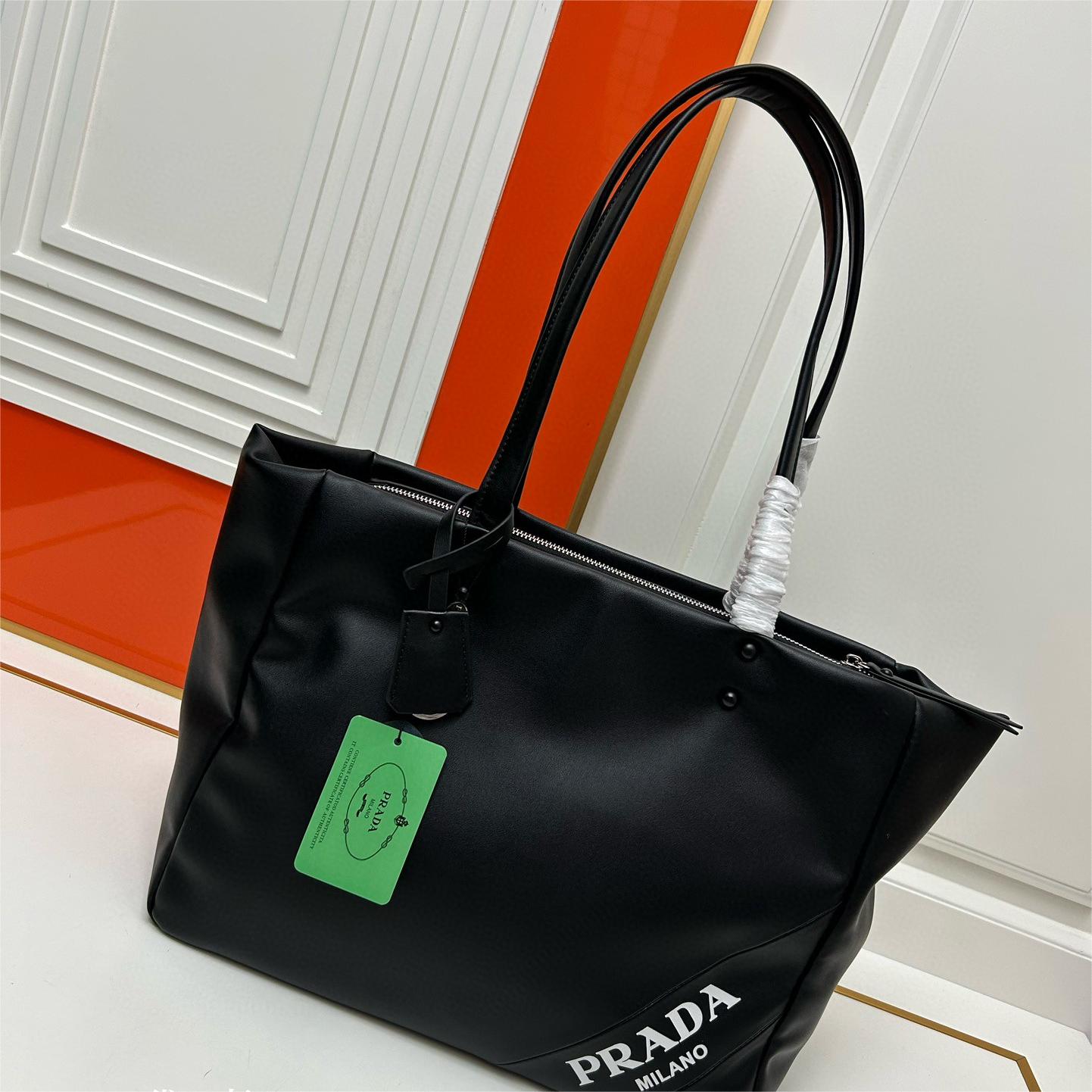 Prada-Tote shopping bag
