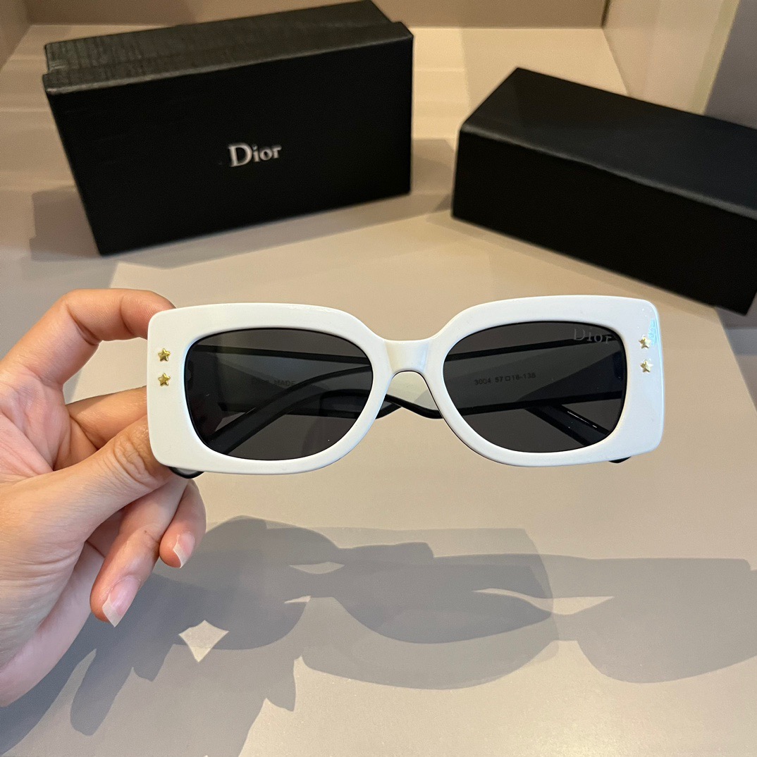 Dior-fashionable rectangular narrow frame sunglasses