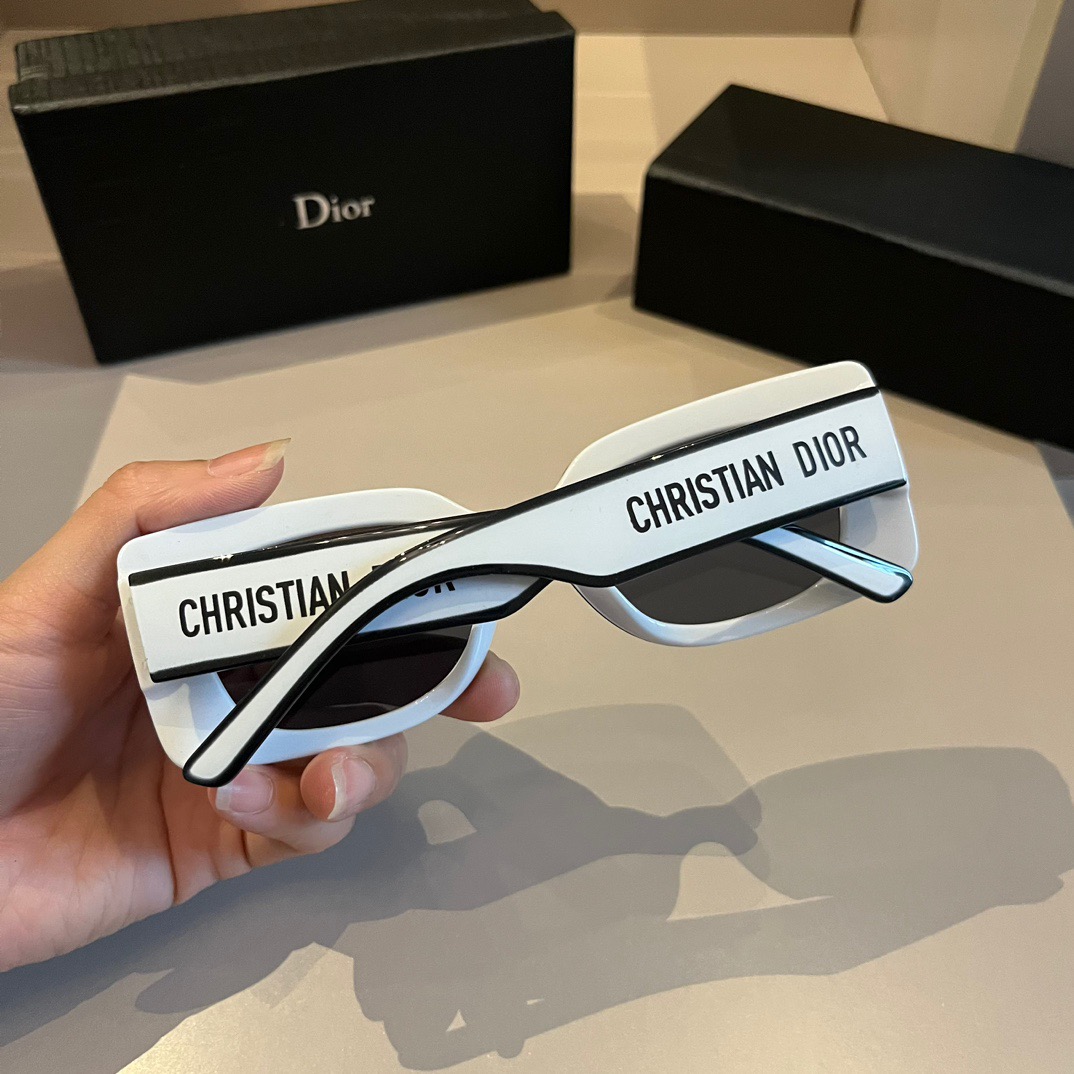 Dior-fashionable rectangular narrow frame sunglasses
