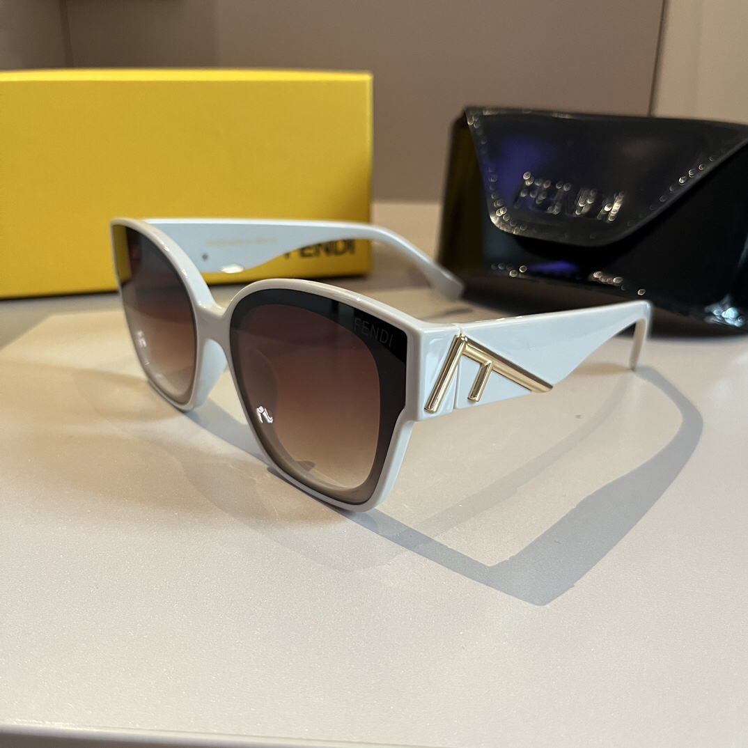 Fendi-Round frame versatile Sunglasses