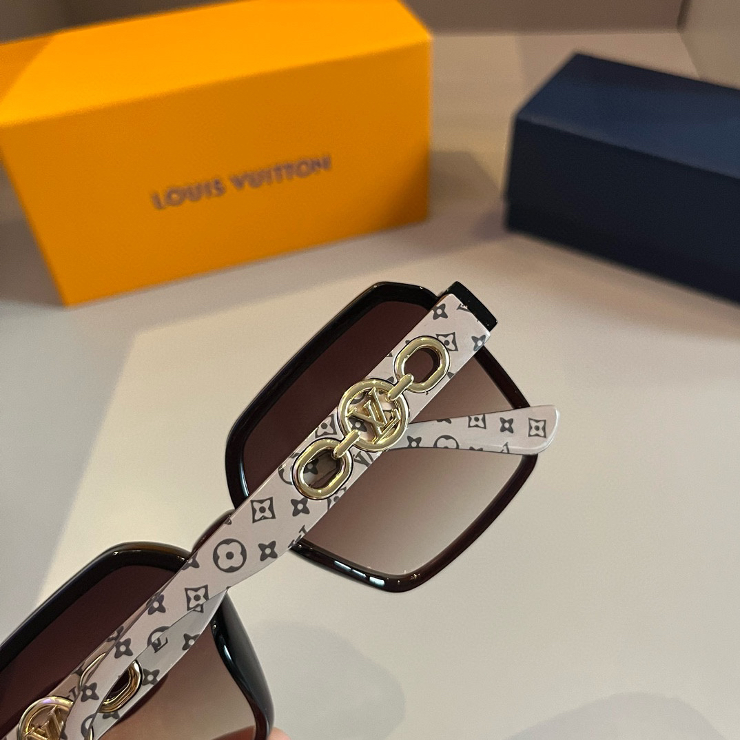 LV -Box Men's and Women's Same Style Sunglasses