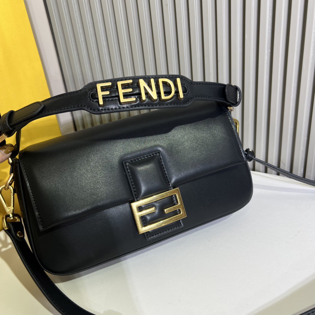 Fendi-Baguette Medium Black Stick Bag