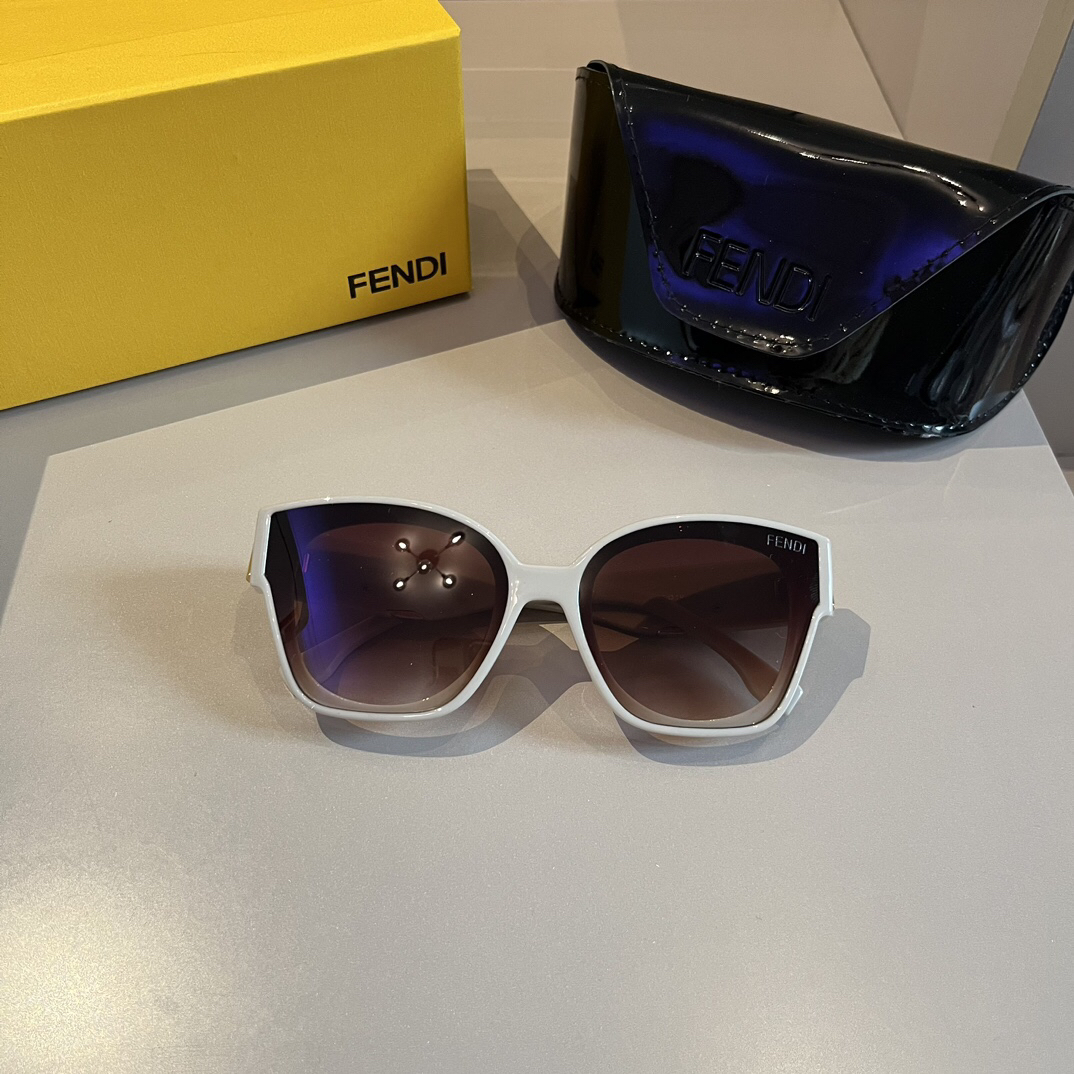Fendi-Round frame versatile Sunglasses