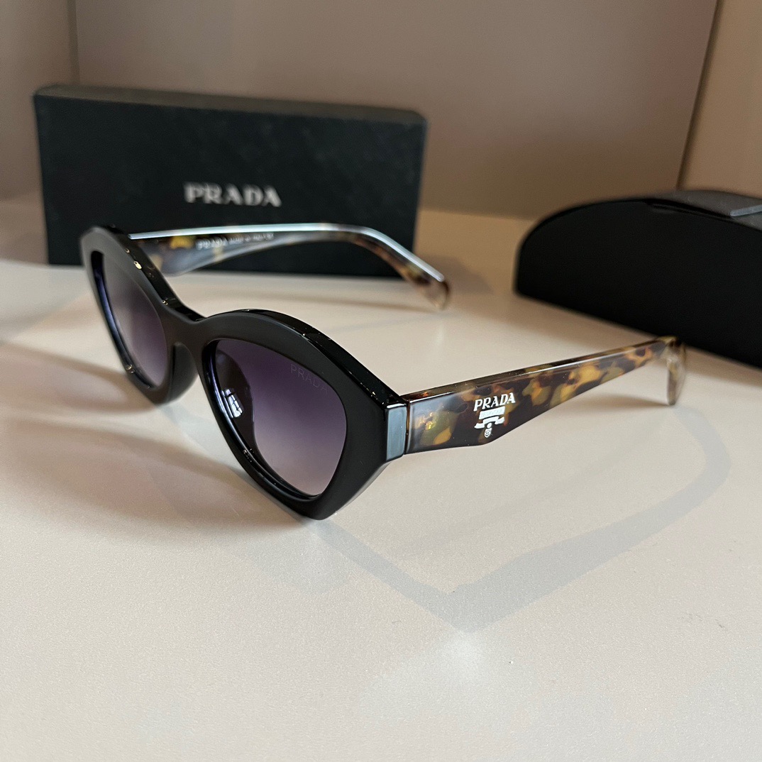 Prada-angular cat eye cool style sunglasses