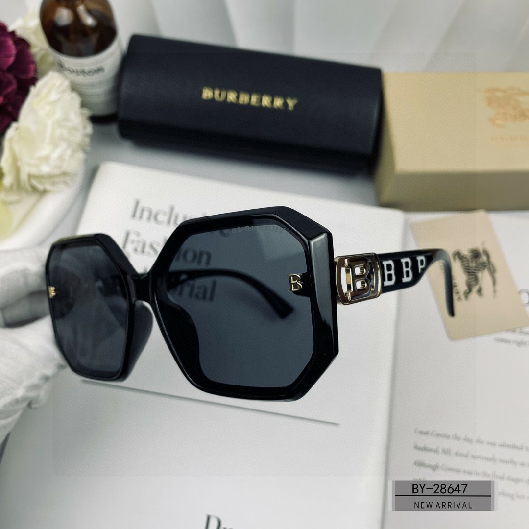 Burberry-new sunglasses star style