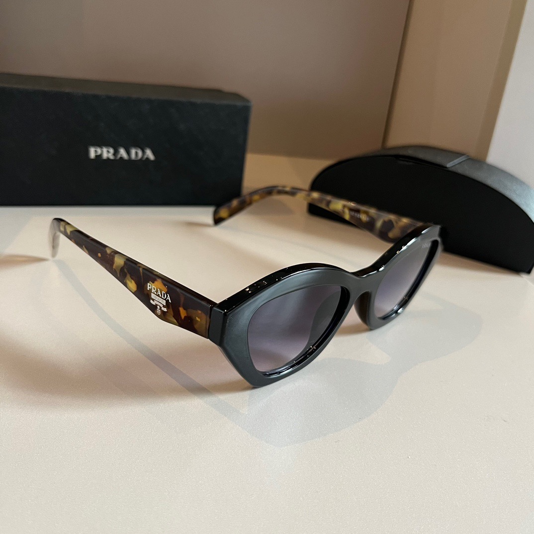 Prada-angular cat eye cool style sunglasses