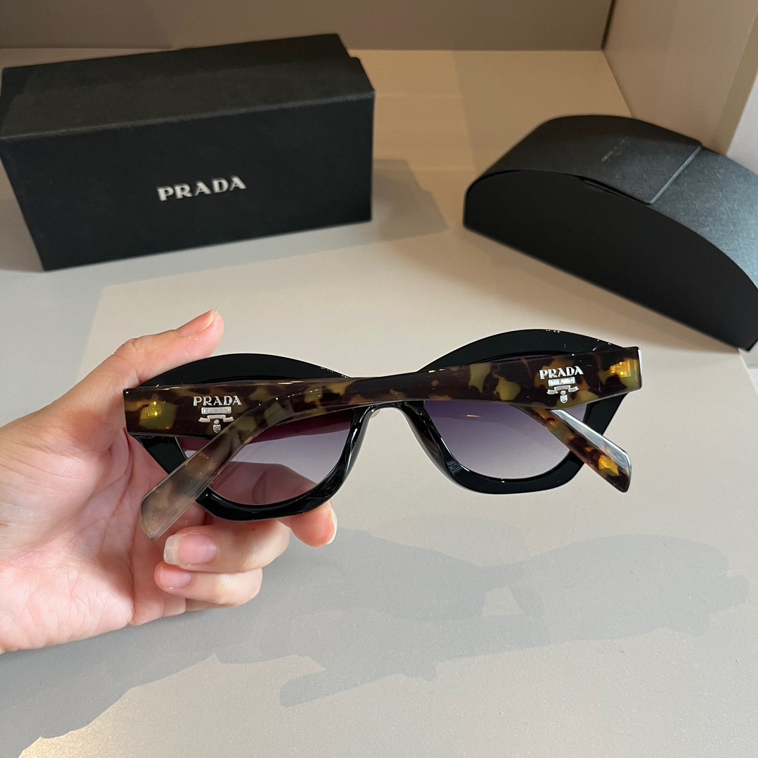 Prada-angular cat eye cool style sunglasses
