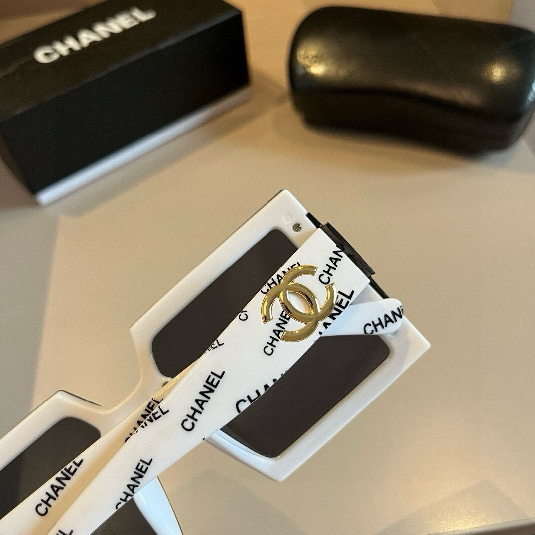 Chanel-Large Box Black and White Sunglasses
