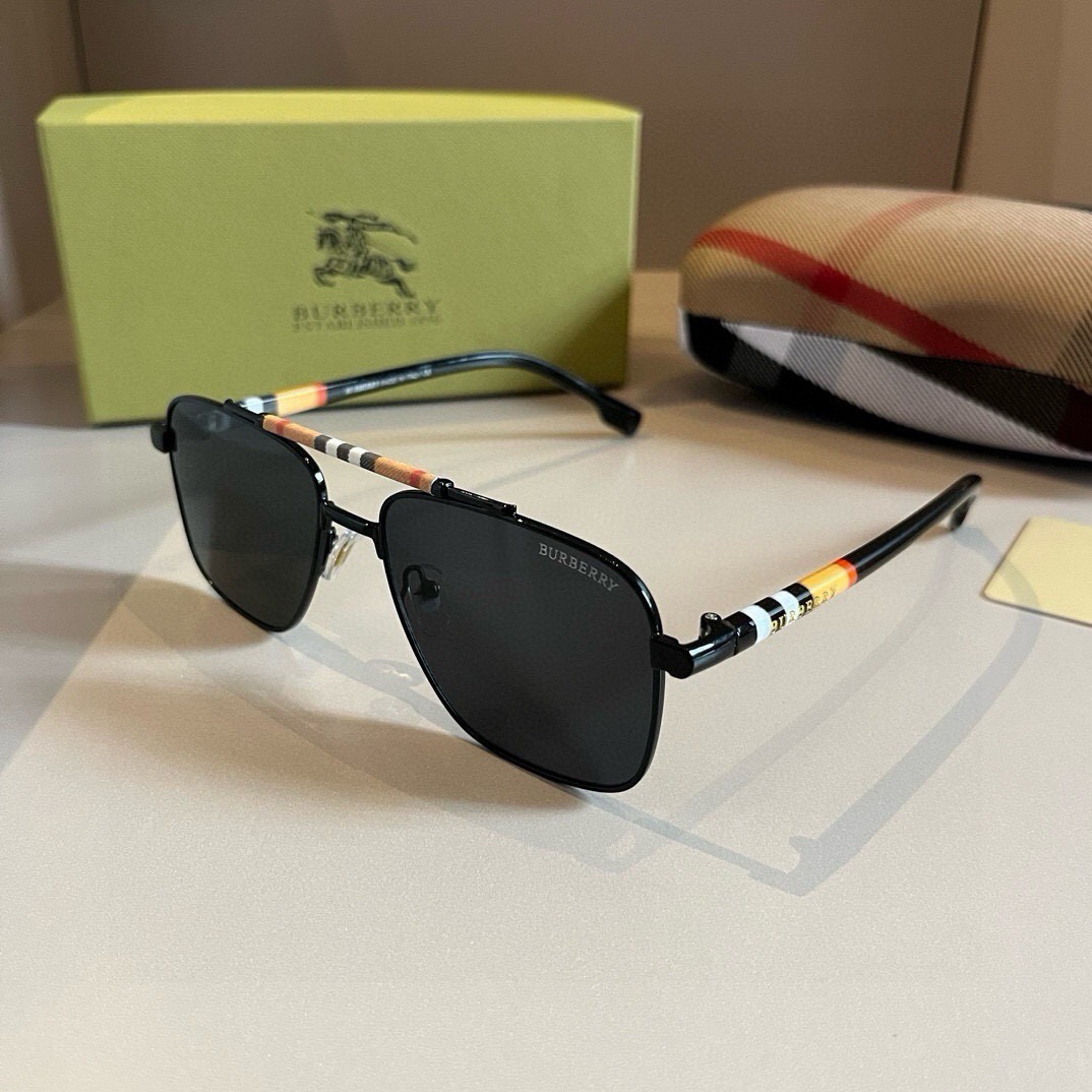 Burberry-New one-piece driving mirror sunglasses