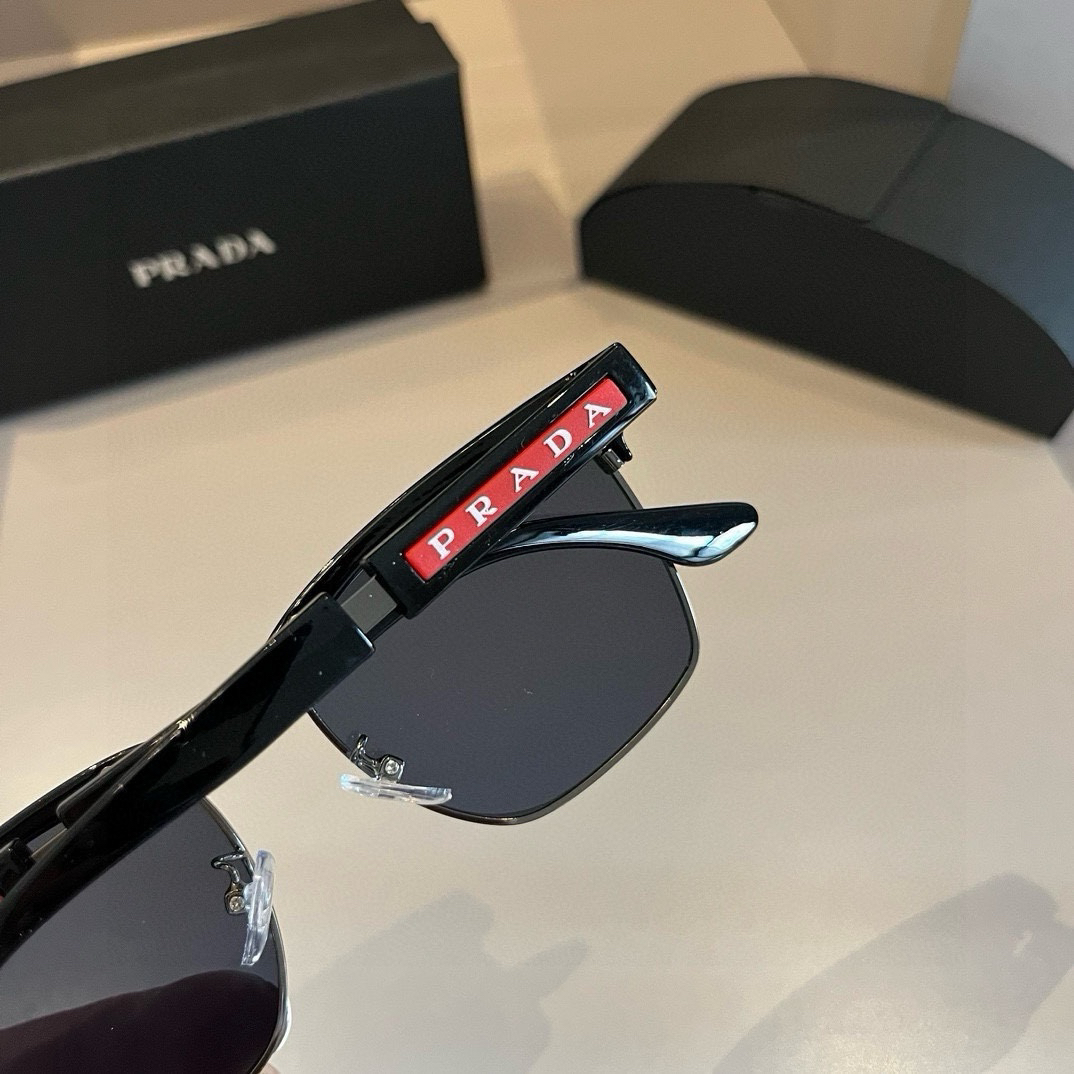 Prada-Cool Box Sunglasses