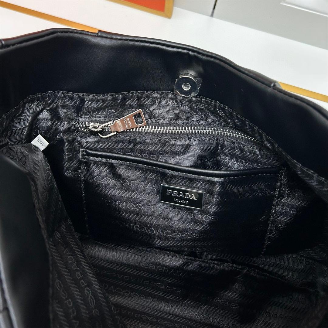 Prada-Small Fragrant Chain Used Bag