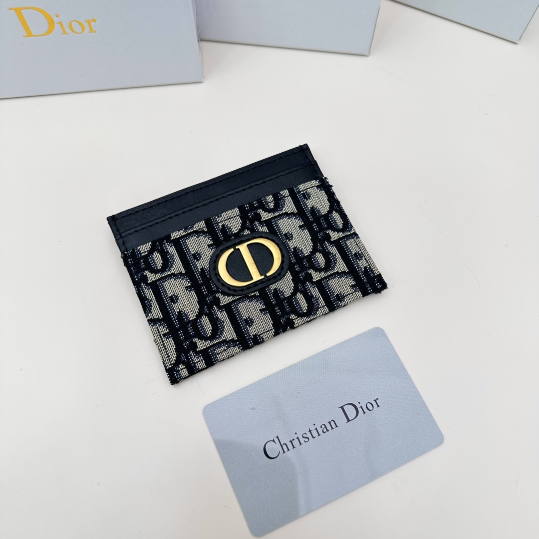 Dior-Inner and outer top layer calf pickup bag