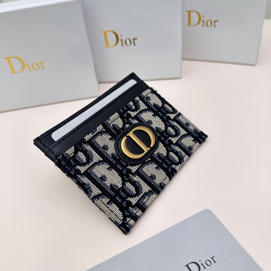 Dior-Inner and outer top layer calf pickup bag