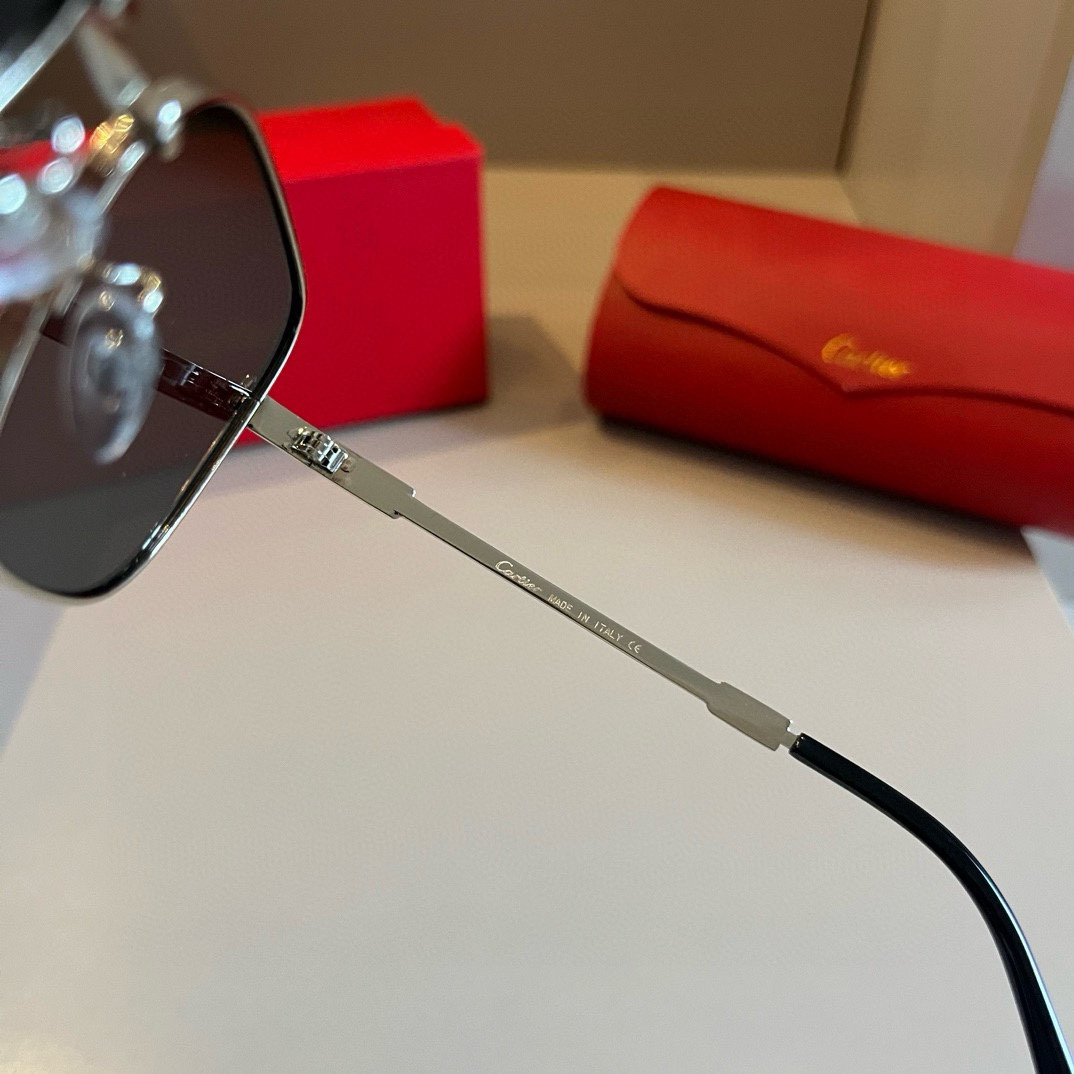 Cartier-round metal sunglasses