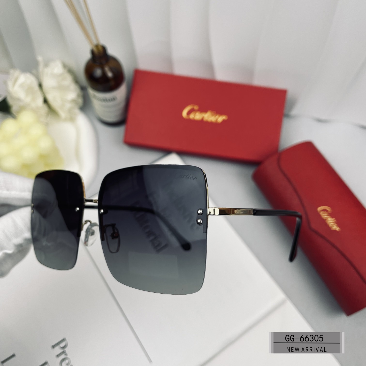 Cartier-Women's Large Box Sunglasses
