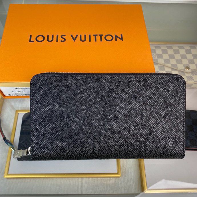 LV-Cross pattern black large single pull wallet