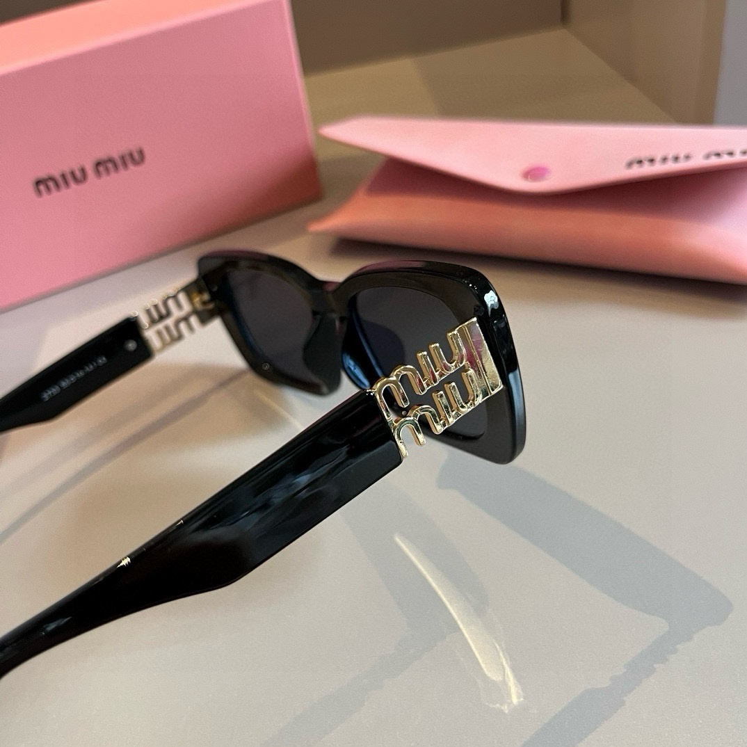 MiuMiu-2024 New Side Gold Logo Sunglasses