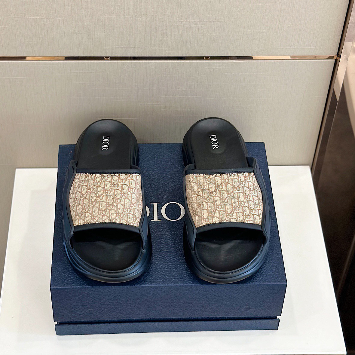 Dior-H-town series oblique thick sole