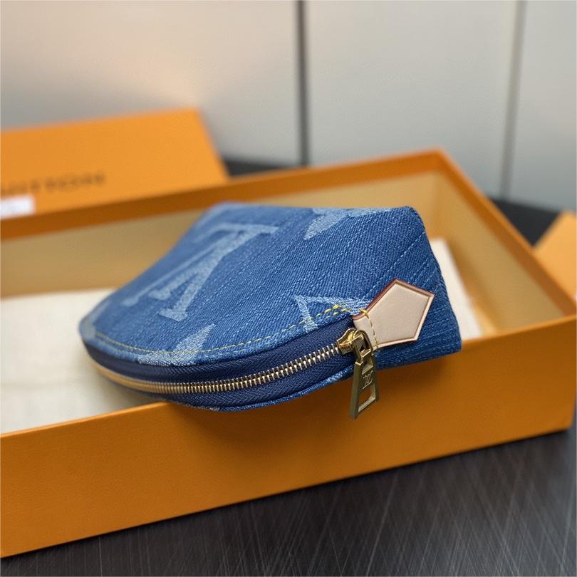 LV-Pochette Cosmétique Makeup Bag