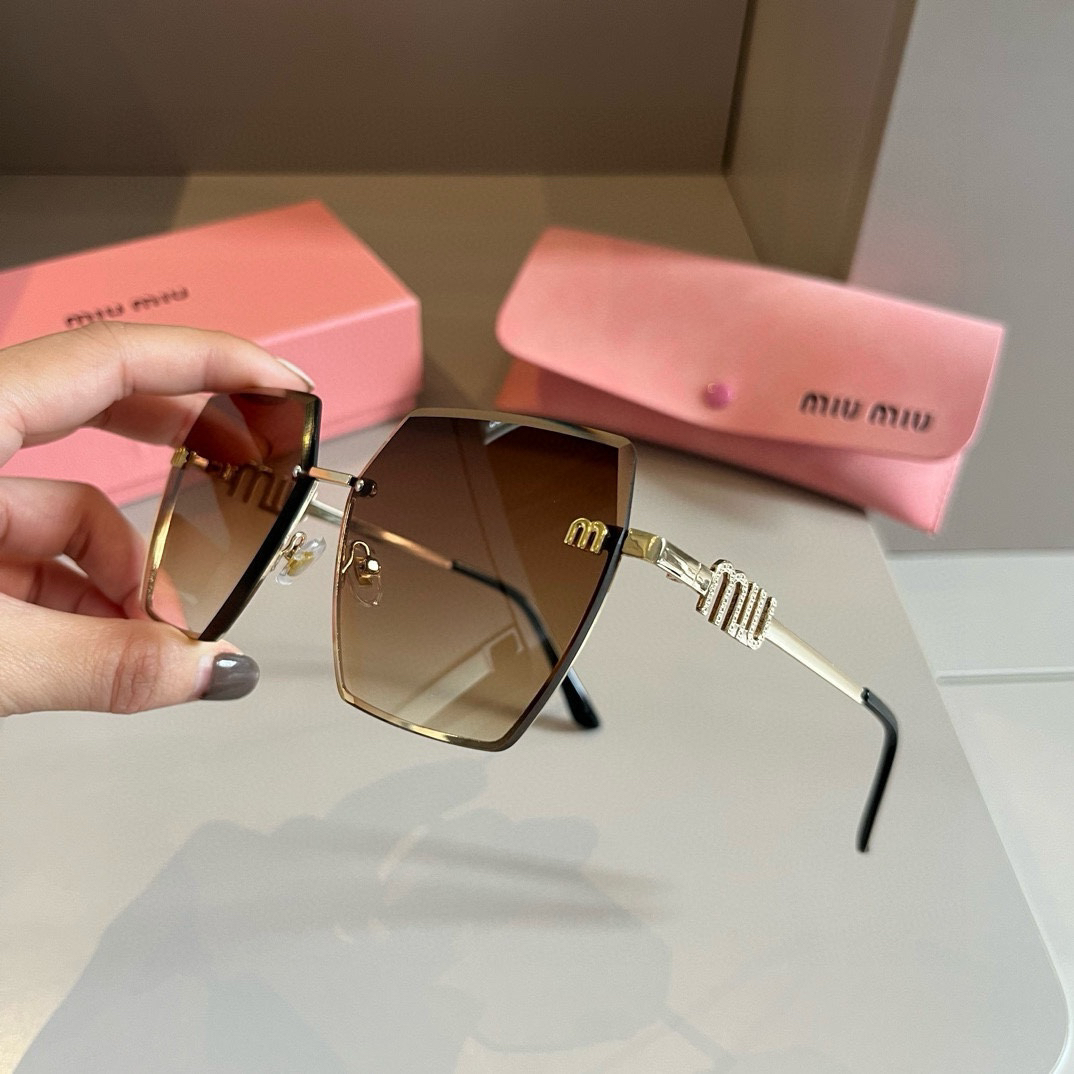 MiuMiu-2024 New Side Gold Logo Large Box Sunglasses
