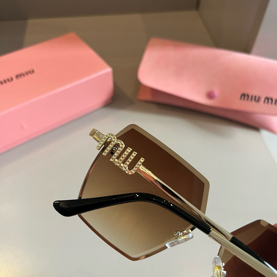 MiuMiu-2024 New Side Gold Logo Large Box Sunglasses